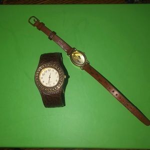 2 Avon watches -should work with new batteries)